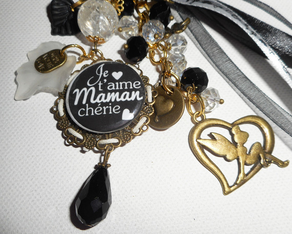 Bijoux de sac/porte clefs avec message "je t'aime maman chérie"et perles noires et blanches