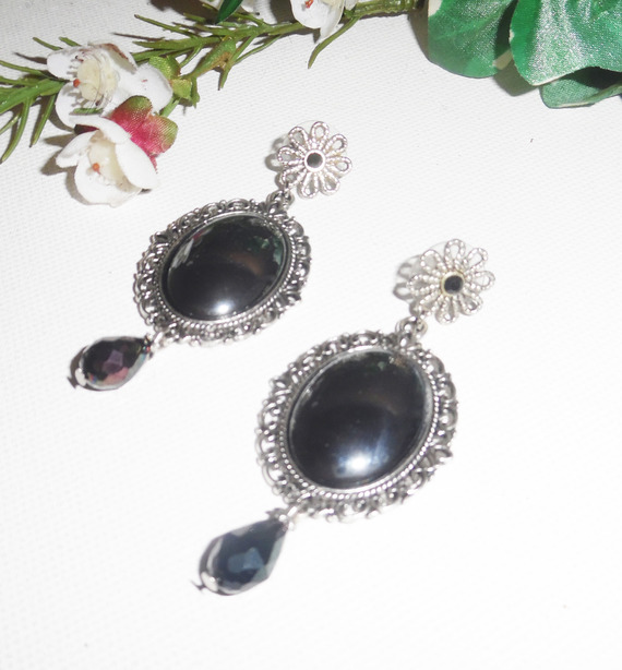 Boucles d'oreilles avec cabochon pierre d'hématite en métal argent