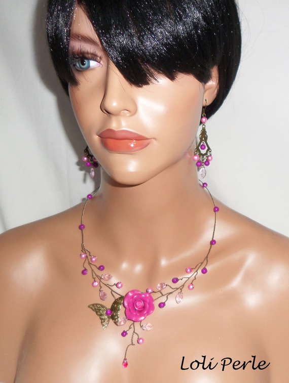 Boucles d'oreilles bronze pampilles avec perles de verre rose