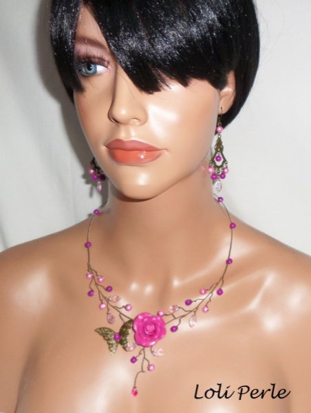 Boucles d'oreilles bronze pampilles avec perles de verre rose