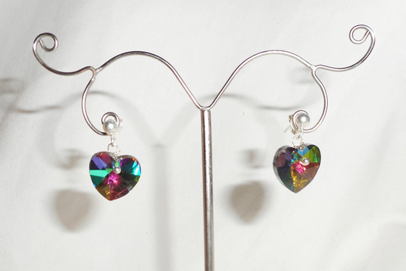 Boucles d'oreilles coeur vert en cristal de Swarovski sur clous argent 925