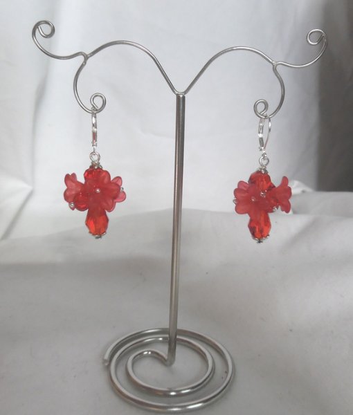 Boucles d'oreilles fleurettes rouge avec perles en cristal