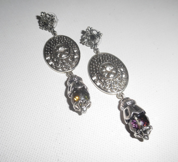 Boucles d'oreilles motif floral avec perles en cristal de bohème gris