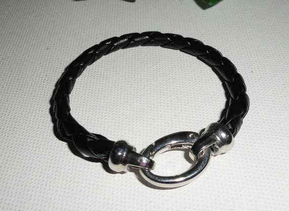 Bracelet cuir avec fermoir ovale