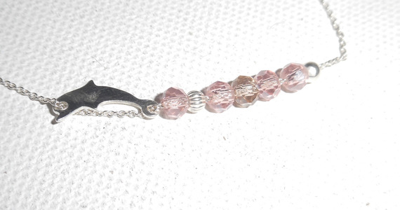 Bracelet original dauphin et perles en cristal rose sur chaine fine en argent 925