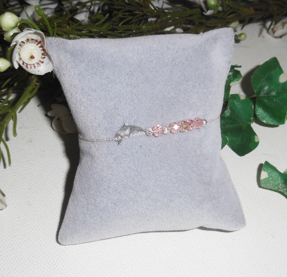 Bracelet original dauphin et perles en cristal rose sur chaine fine en argent 925