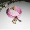 Bracelet original fermeture éclair en dentelle rose avec chien bronze
