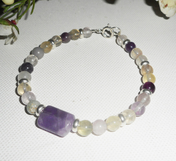 Bracelet pavé en améthyste et pierres de fluorite sur argent 925