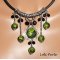 Collier cabochons  en argile et perles fleuris avec cristal noir