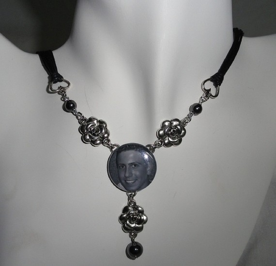 Collier en pierres d'hématites avec votre photo au choix