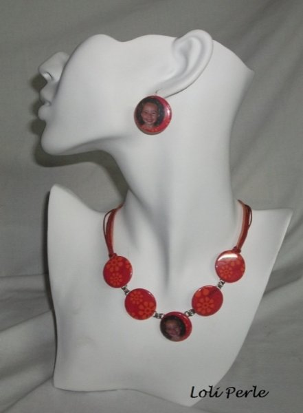 Collier photo personnalisée de couleur rouge