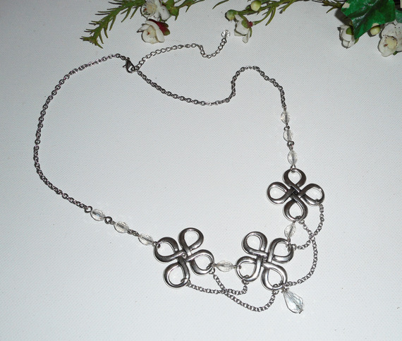 Diadème avec perles en cristal de bohème  et motifs celtiques 2 en 1