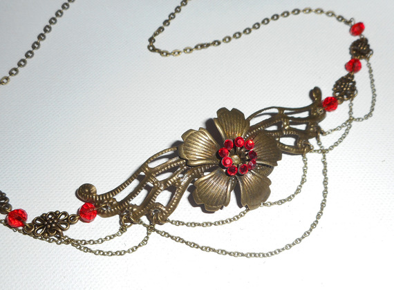 Diadème bronze avec perles en cristal de bohème rouge et motif floral