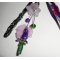 Marque pages perle fleurie avec perroquet en émail et perles violettes