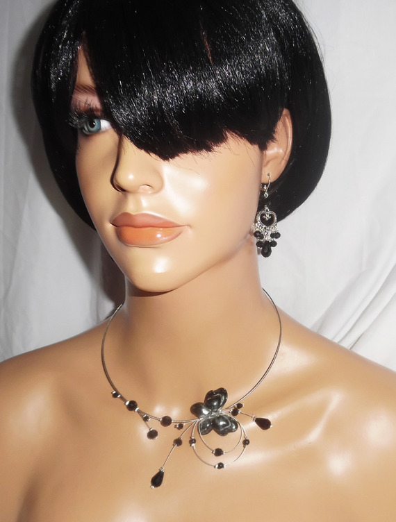 Parure Collier original féerie perles en cristal et papillon noir