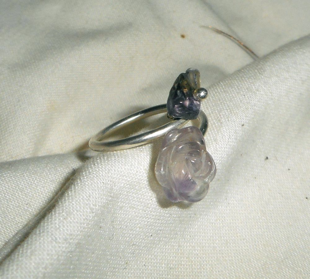 Bague fleurs et pierre en améthyste violet et argent 925