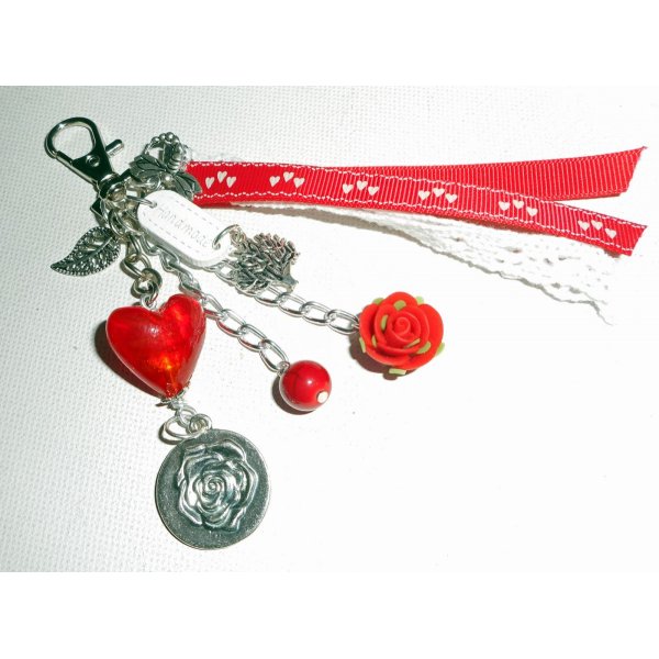 Bijoux de sac/porte clefs coeur en verre rouge avec dentelle et rubans