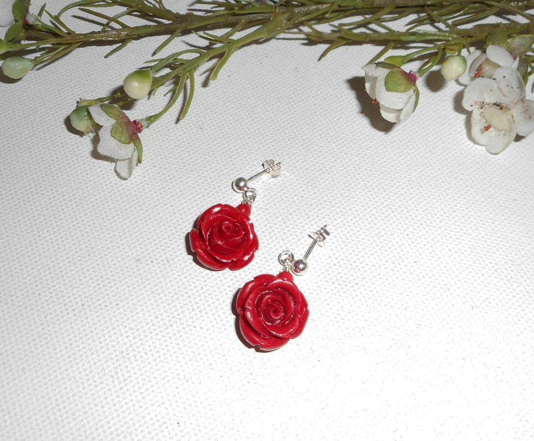 Boucles d'oreilles argent 925 avec roses rouges