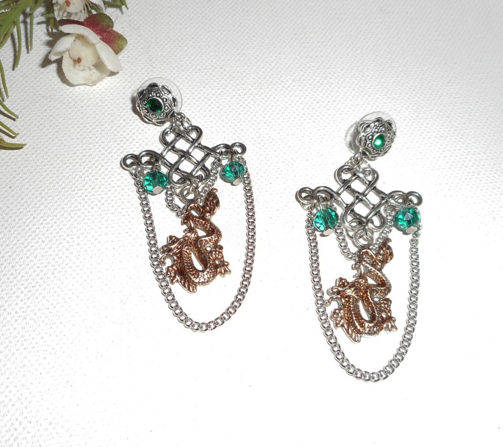 Boucles d'oreilles noeud chinois avec dragon