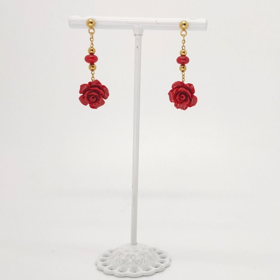 Boucles d'oreilles roses rouges en gorgone 