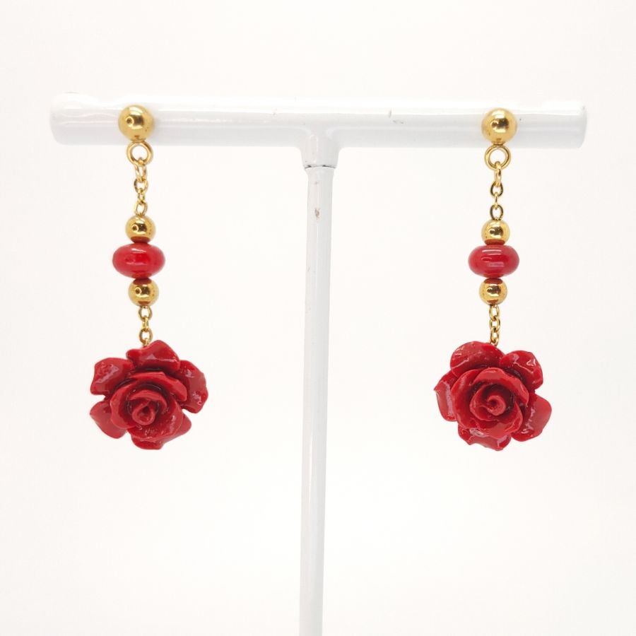 Boucles d'oreilles roses rouges en gorgone 