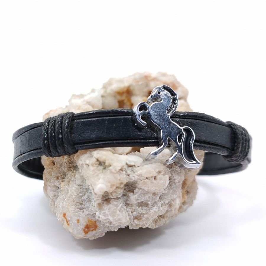 Bracelet cheval sur cordon de cuir 