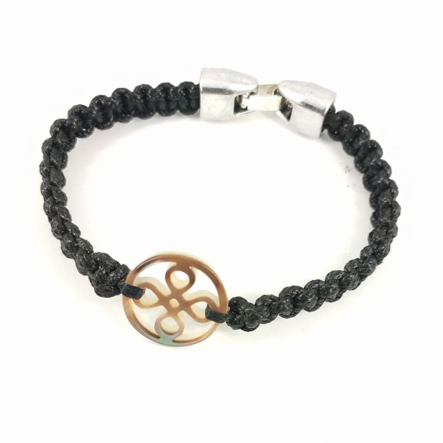 Bracelet corde tissée avec  palet de noeud en nacre