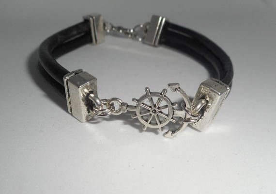 Bracelet cuir noir multi-rangs avec gouvernail en métal argent