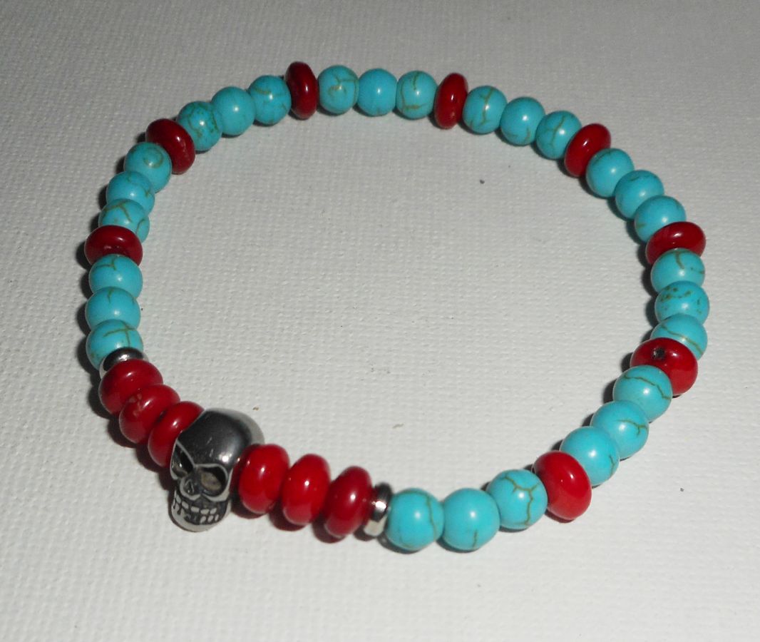 Bracelet en gorgone et turquoise avec tête de mort en acier inoxydable