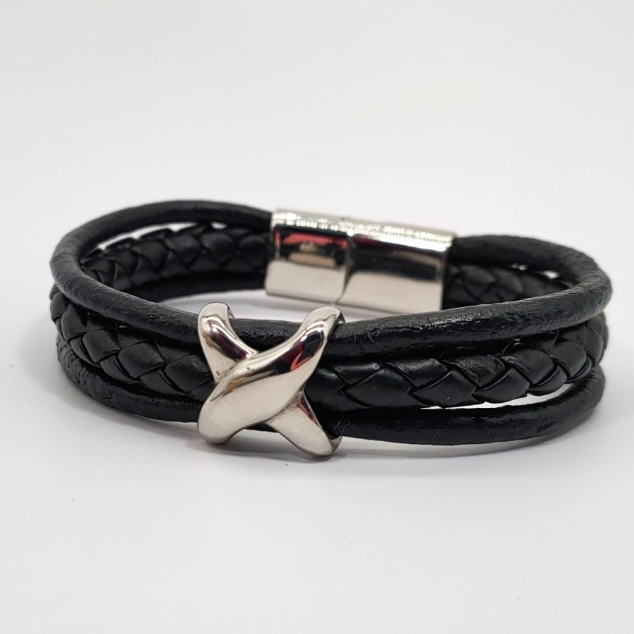 Bracelet homme X en acier inoxydable sur cuir noir