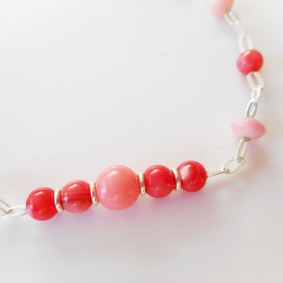 Bracelet perles en corail et gorgone rouge sur chaine argent 925
