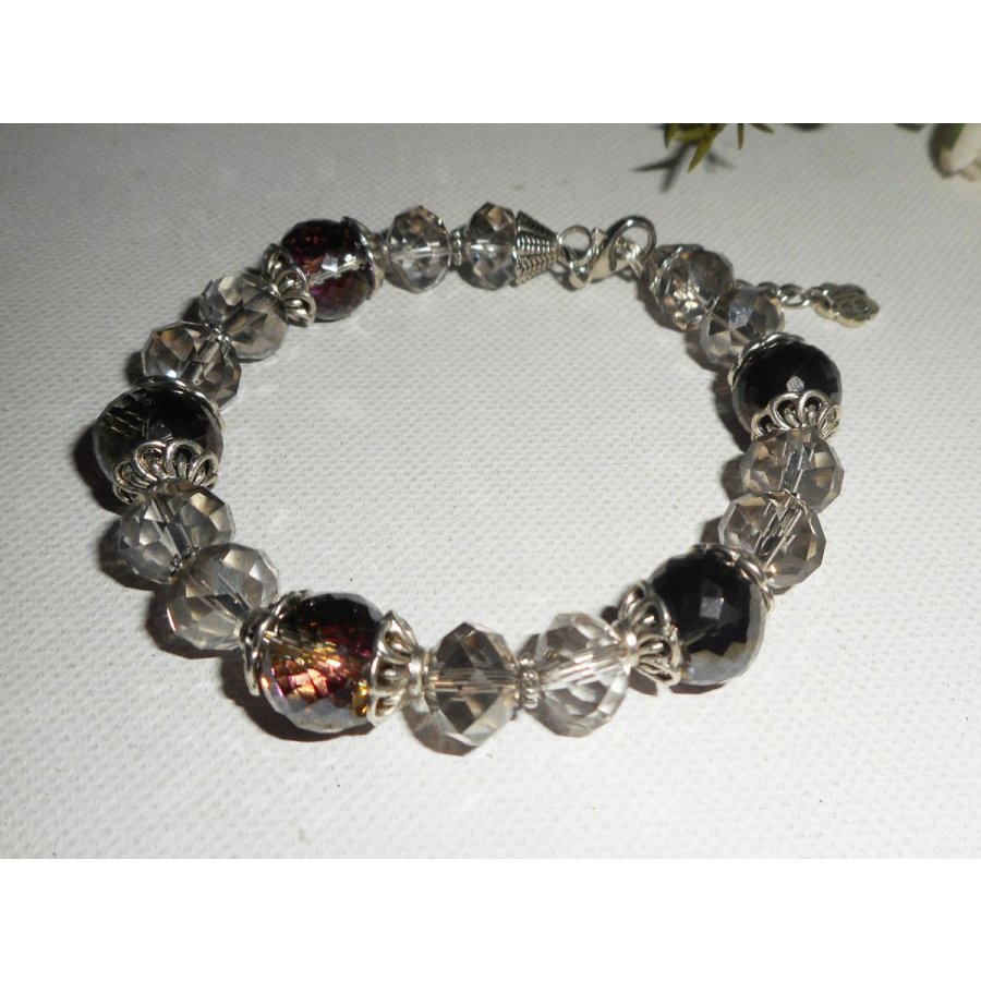 Bracelet en perles de cristal gris