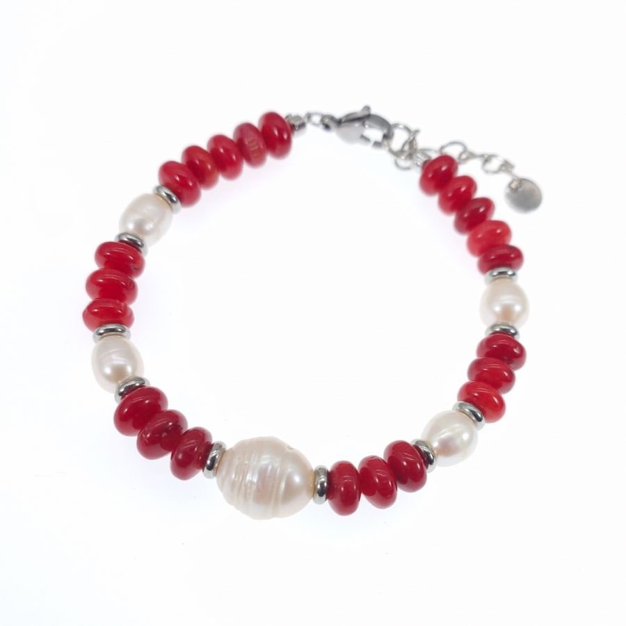 Bracelet en perles de culture et gorgone rouge