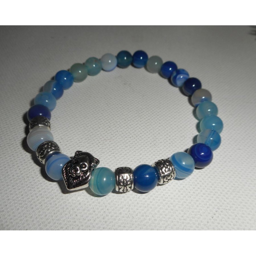 Bracelet en pierres d'agates bleues et lion en argent