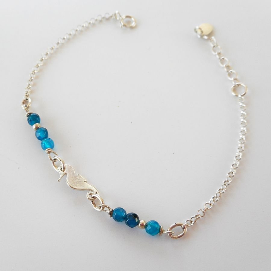 Bracelet pierres en agates bleues avec hippocampe sur chaine argent 925