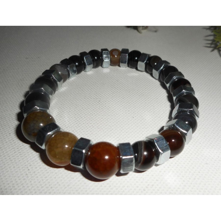 Bracelet en pierres d'agates marrons avec boulons en acier inoxydable