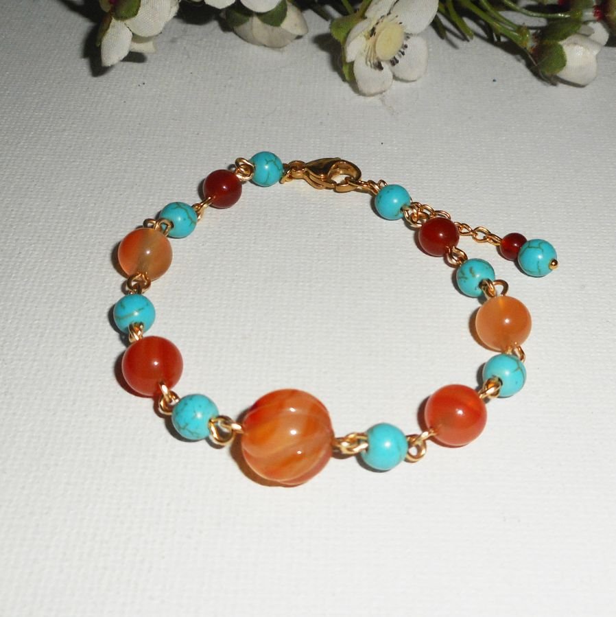 Bracelet en pierres de Cornaline orange et howlite turquoise