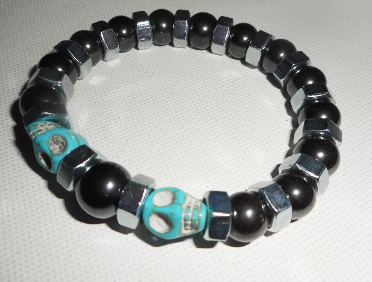 Bracelet en pierres d'hématite avec tête de mort bleu pour homme 