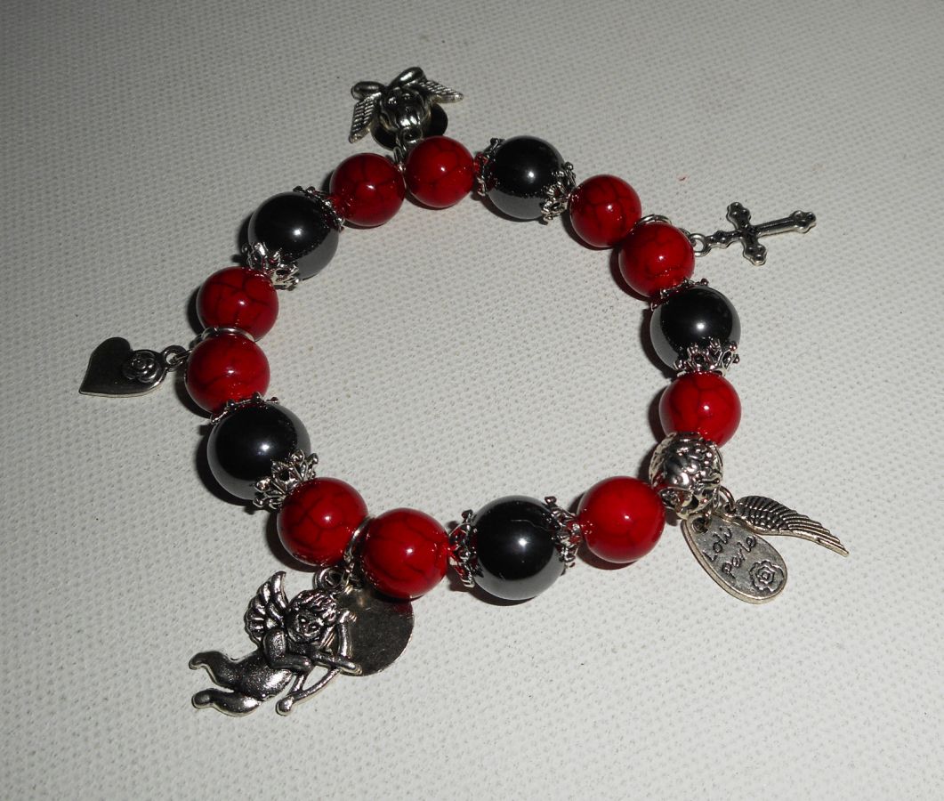 Bracelet en pierres d'hématites et turquenite rouge avec pampilles thème anges
