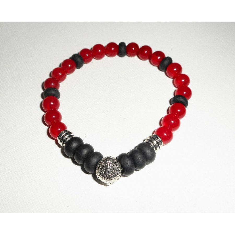 Bracelet en pierres de jade rouge et argile noir avec bouddha argent