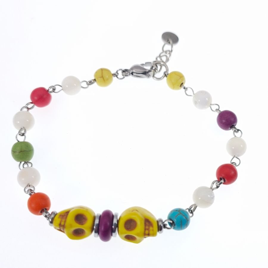 Bracelet en pierres multicolores avec tête de mort jaune