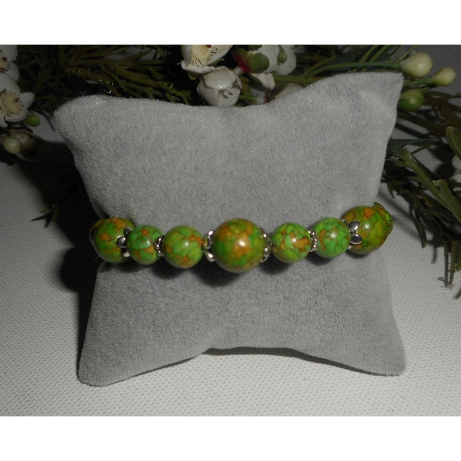 Bracelet en  pierres de turquenite verte