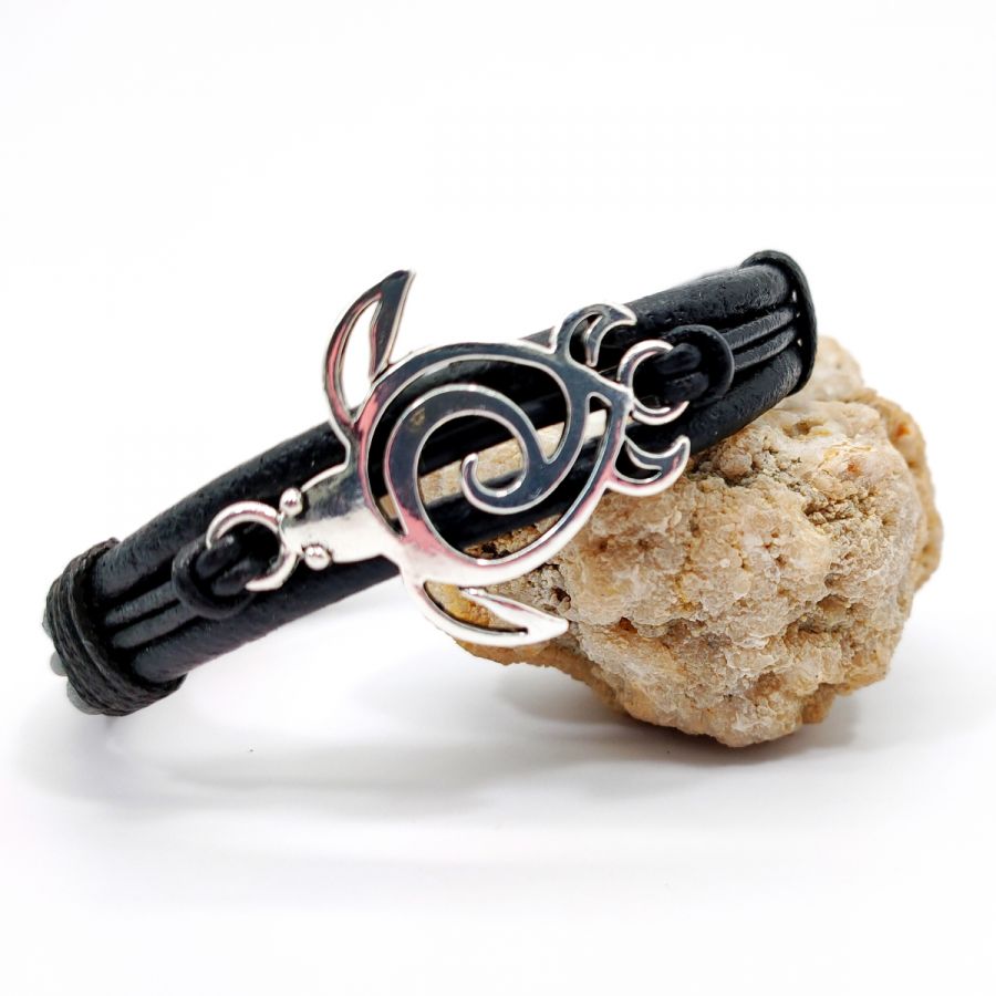 Bracelet tortue de mer sur cordon de cuir noir