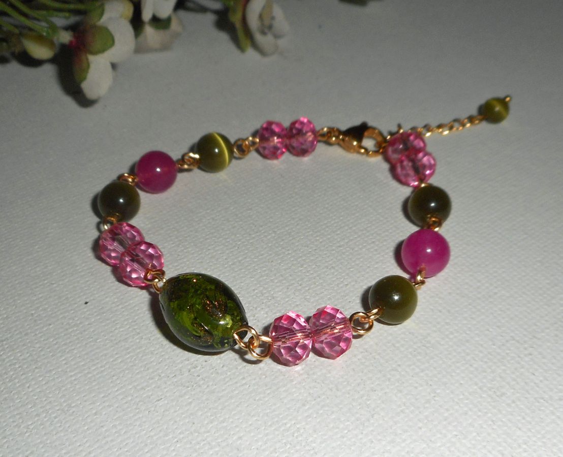 Bracelet en Verre de Murano et cristal rose et vert sur chaine en acier or