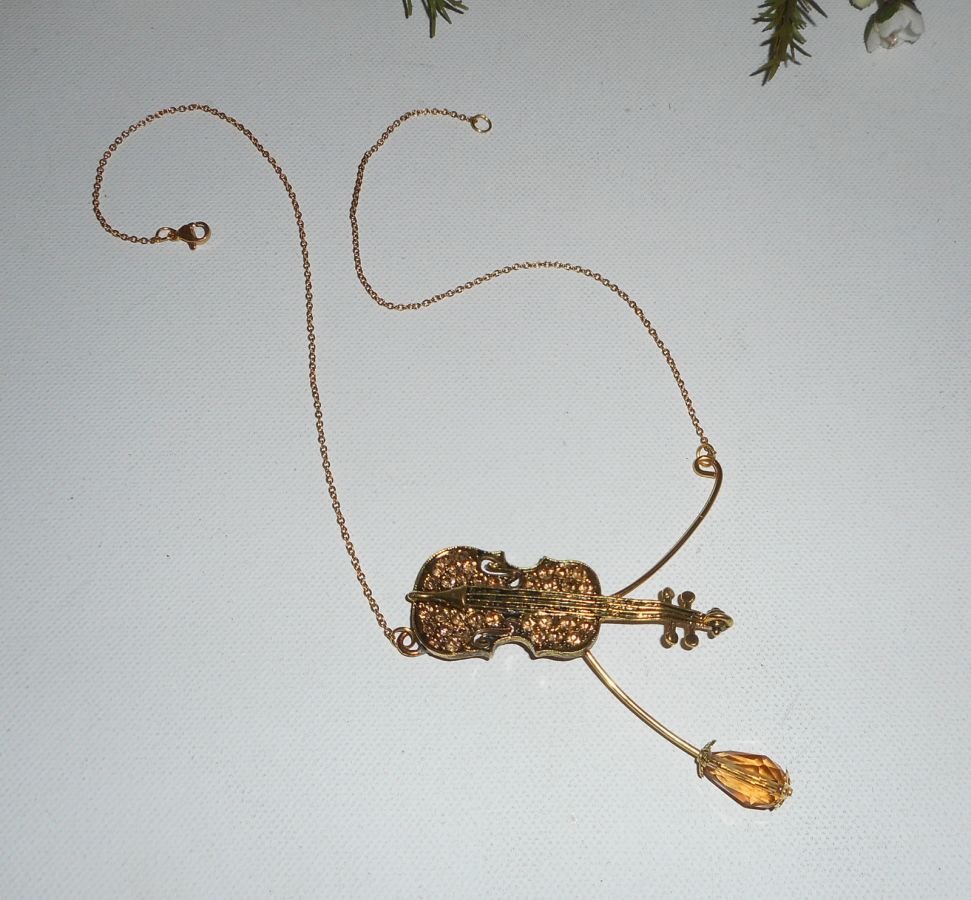 Collier original violon en cristal ambre sur chaine doré