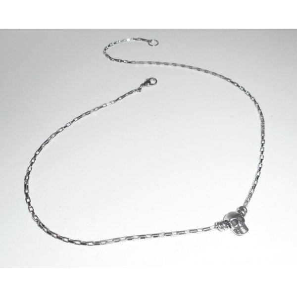 Collier tête de mort sur chaine en acier inoxydable