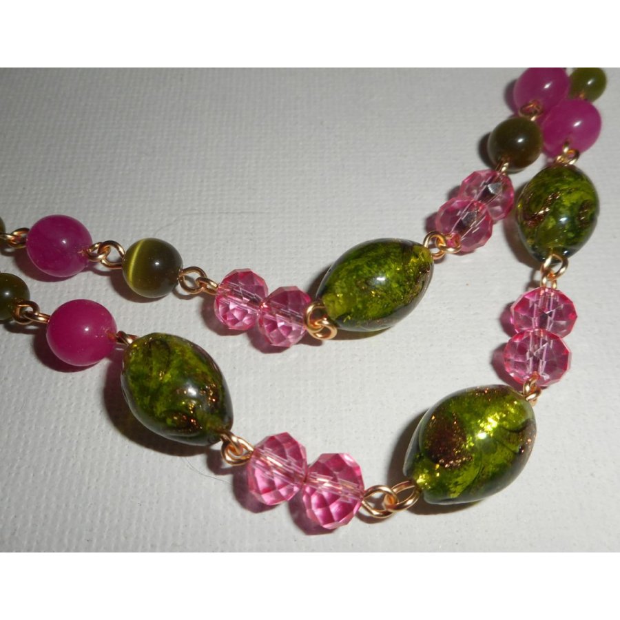 Collier en Verre de Murano et cristal rose et vert sur chaine en acier