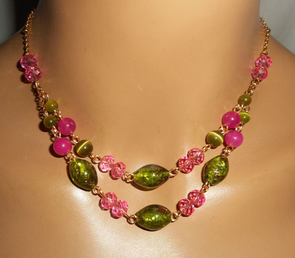 Collier en Verre de Murano et cristal rose et vert sur chaine en acier