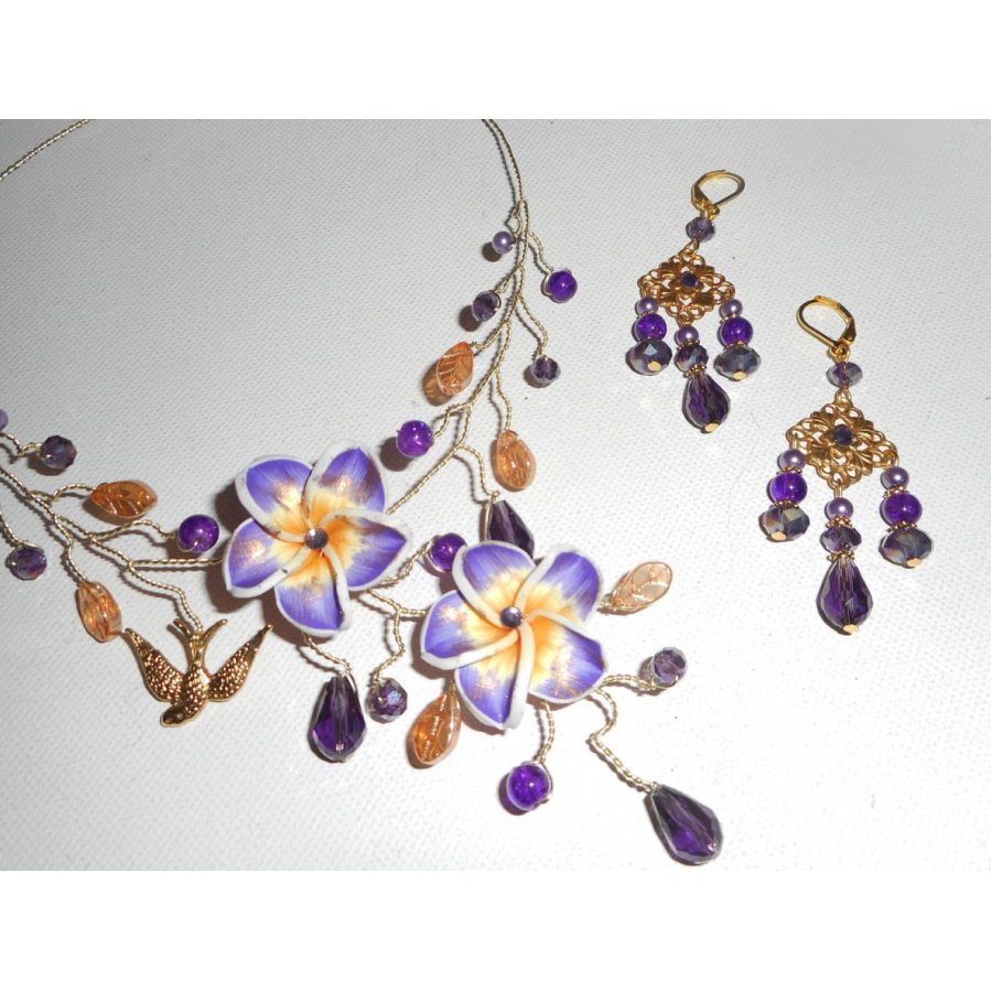 Parure Collier aérien avec fleurs d'hibiscus et perles en cristal violet