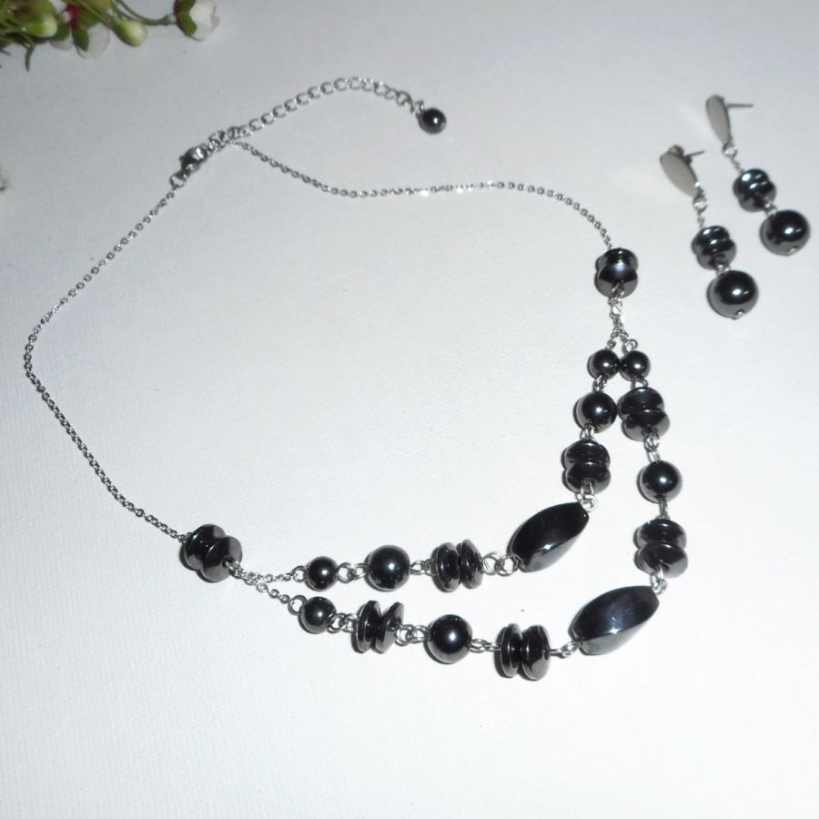 Parure Collier en pierres d'hématite sur chaine en acier inoxydable